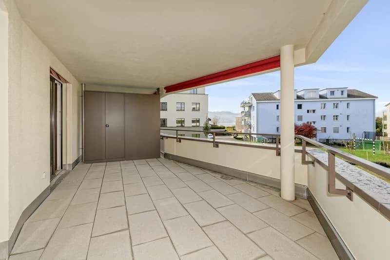 Neubauwohnung an traumhafter Lage direkt am Seeufer in Rapperswil-Jona