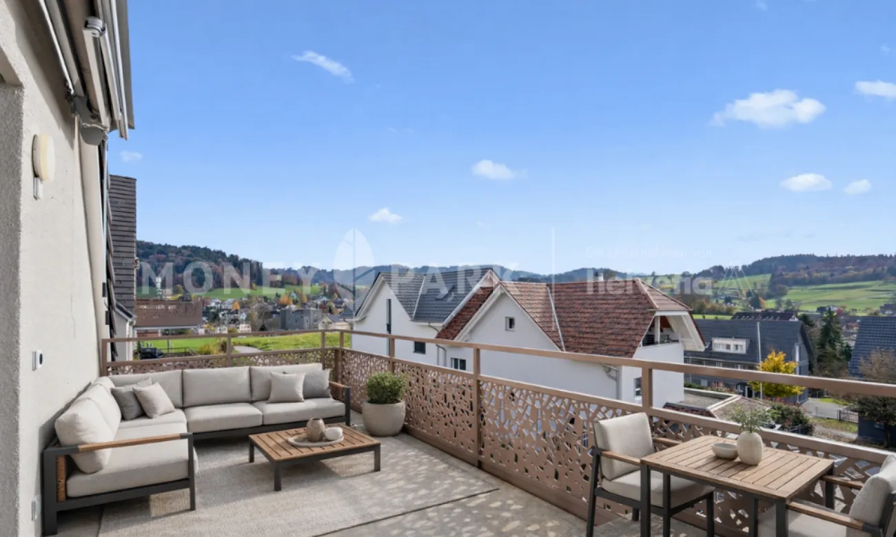 Wohnen über den Dächern von Bäretswil - moderne Maisonettewohnung mit traumhafter Weitsicht