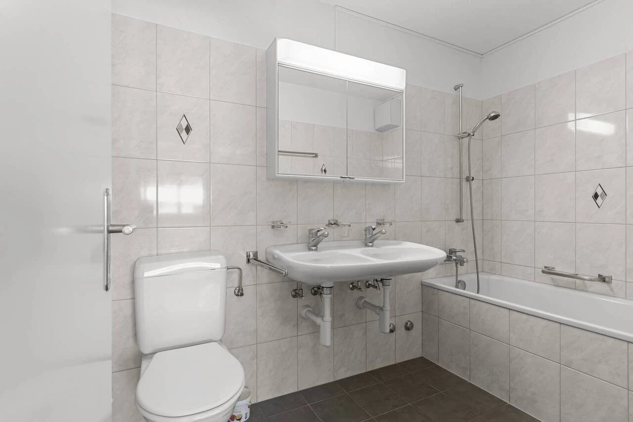 Attraktive 5.5-Zimmer-Wohnung mit wunderschönem Blick ins Grüne