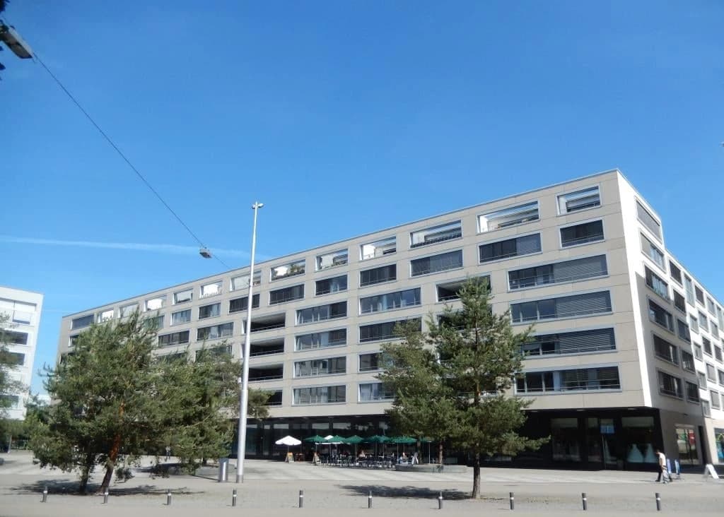 Moderne Attika-Wohnung an zentraler Lage