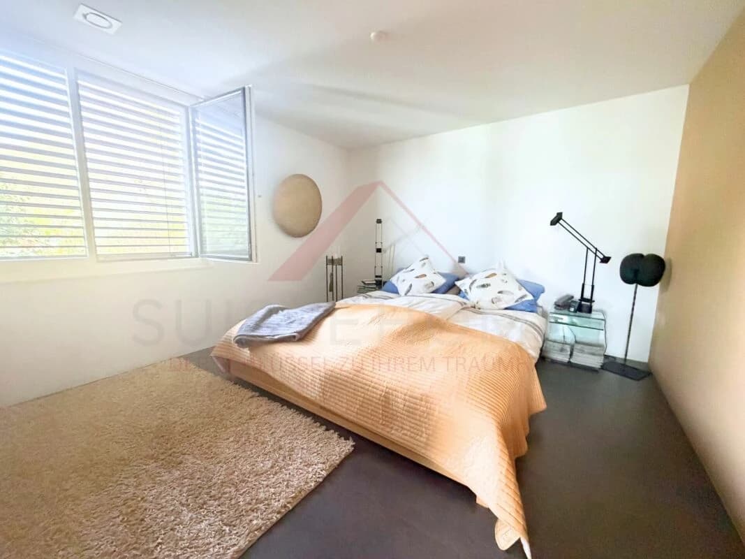 Moderne 4.5-Zimmer-Terrassenwohnung mit 165 m² Wohnfläche und ca. 100 m² Sonnenterrasse in Gampelen