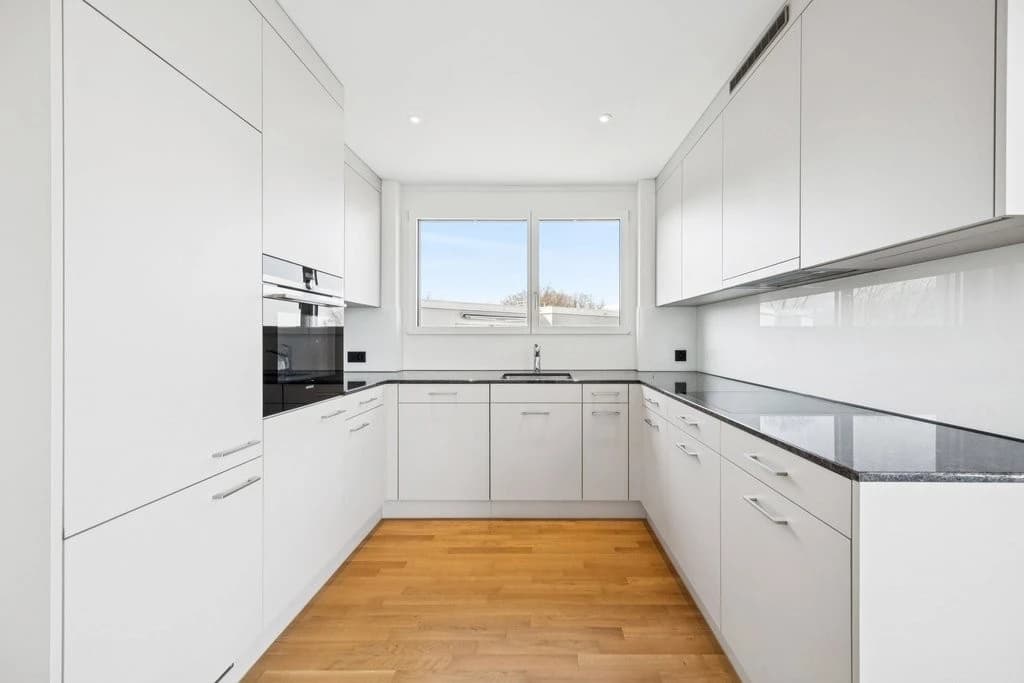 Attika-Traum in Seenähe mit 38m2 Dachterrasse