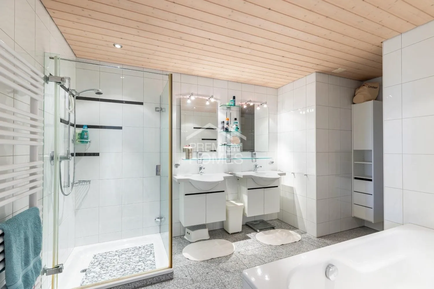 Einmalige Villa mit Blick auf Sempachersee und Zentralschweizer Alpen