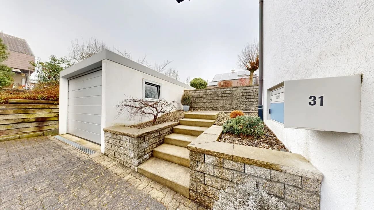 Doppelhaushälfte im beliebten Familienquartier mit Garten