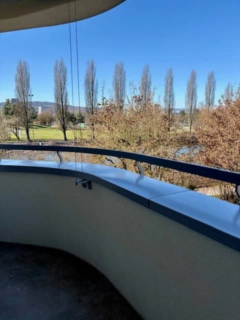 Grosszügige 1.5-Zimmerwohnung direkt an der Limmat