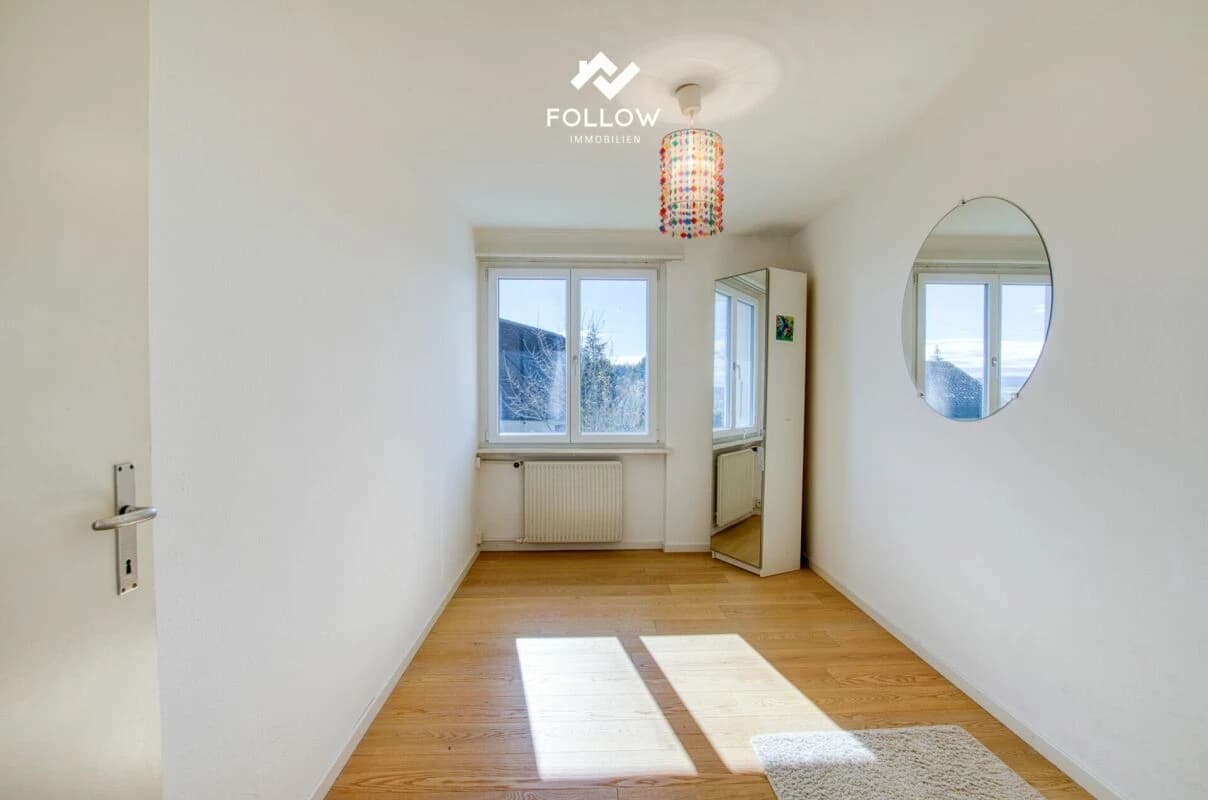 Wohnen mit Weitblick, Zweifamilienhaus an bester Hanglage