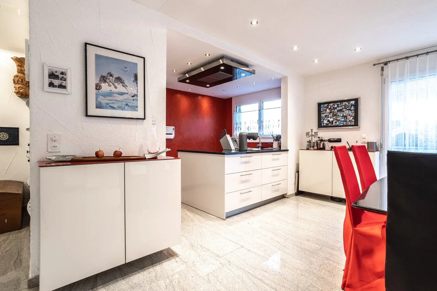 Grosses Einfamilienhaus in oberster Lage mit Blick übers Limmattal