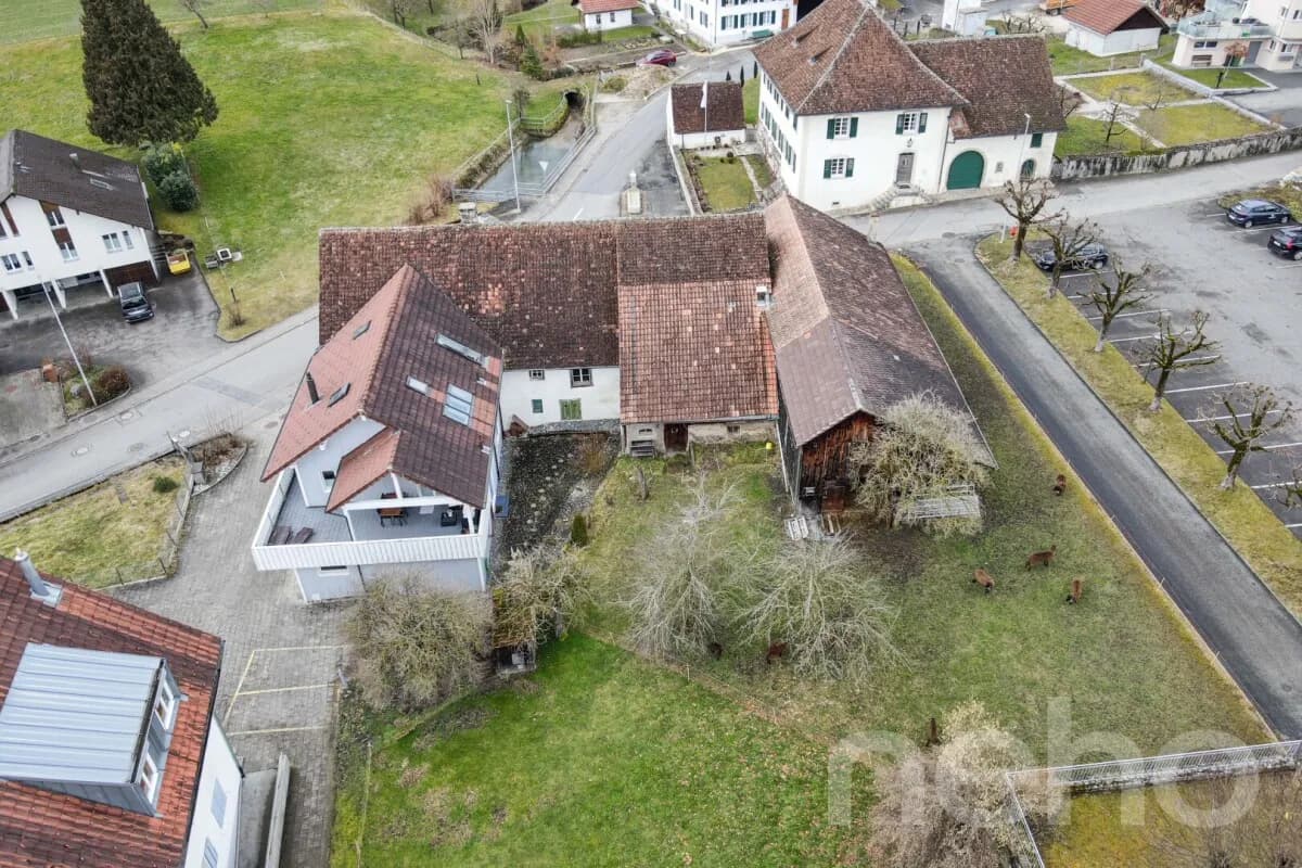 Bauernhaus mit angrenzendem Einfamilienhaus und viel Bauland inkl.