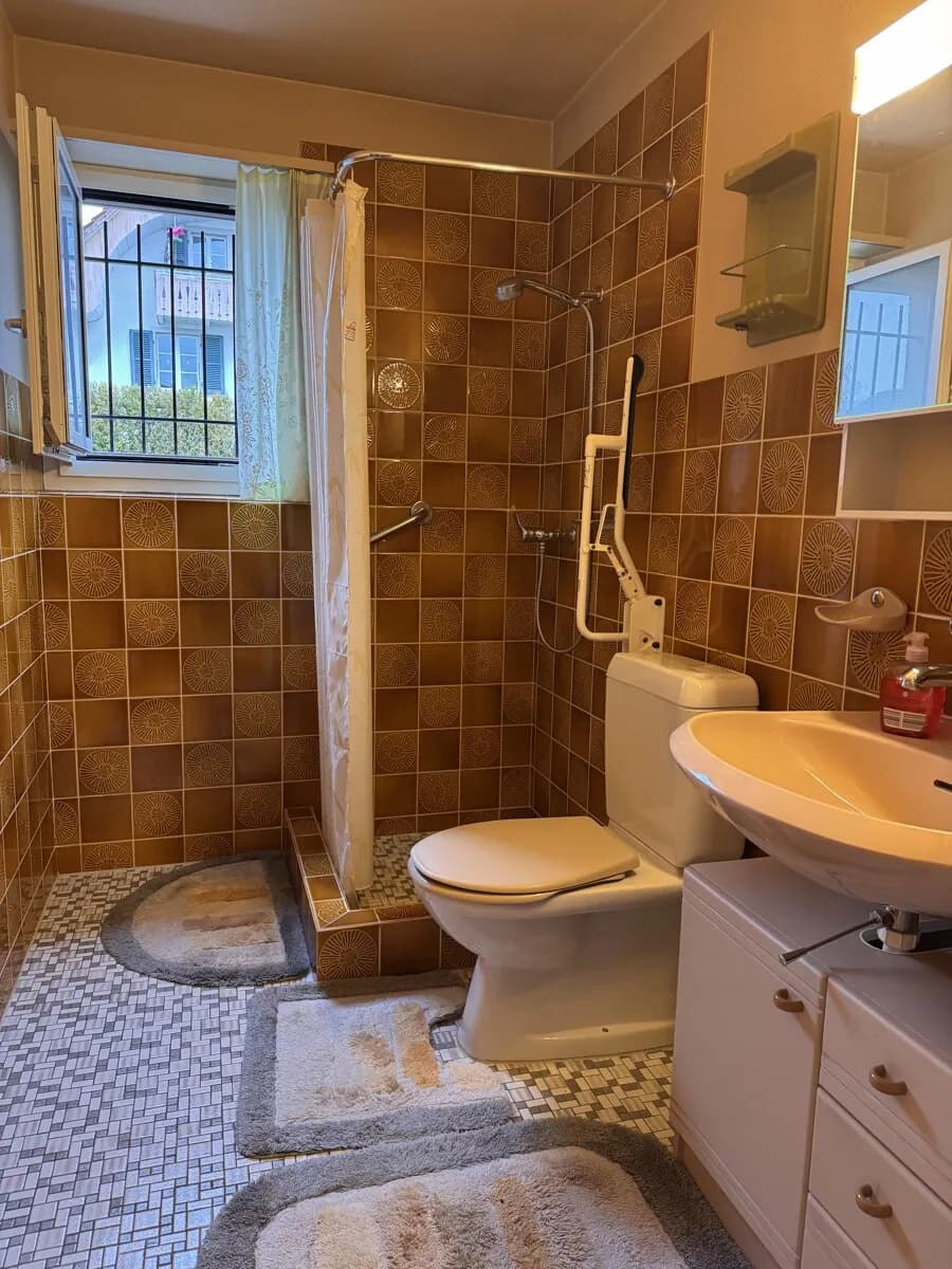 Sonnige Lage nur paar Minuten von der Aare entfernt