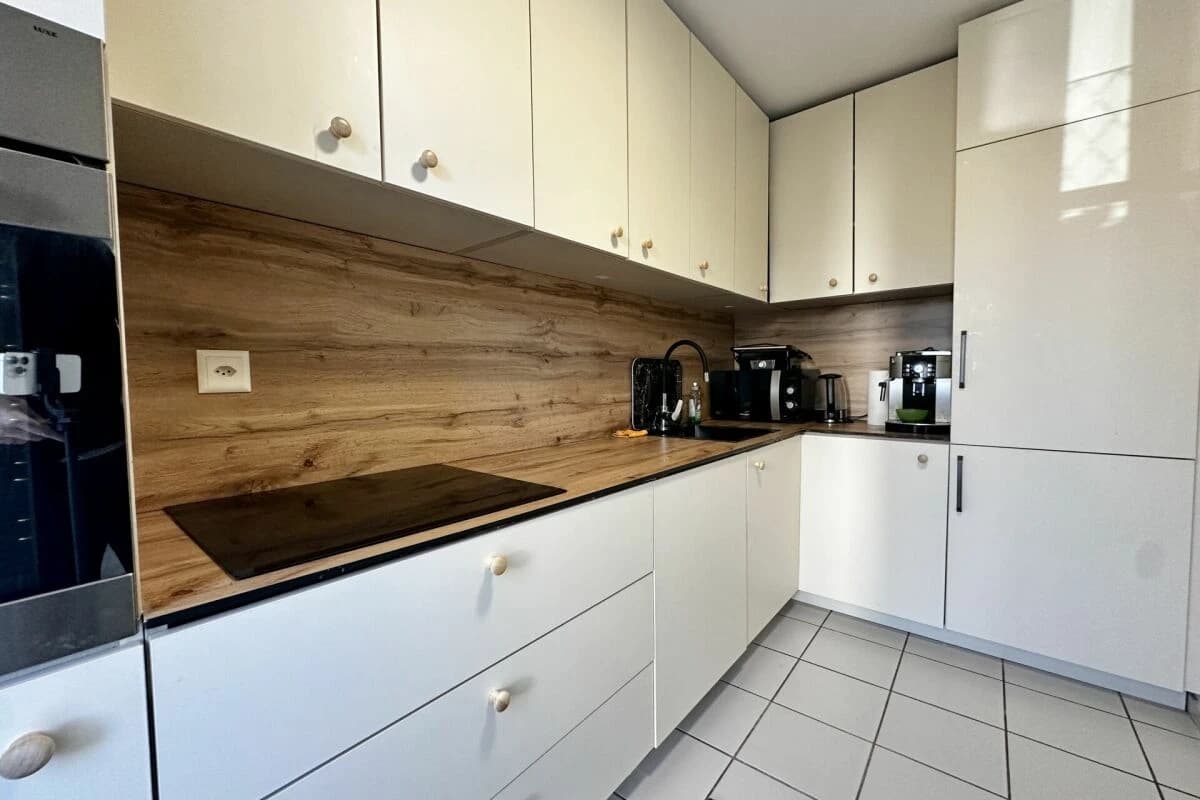 6.5-Zimmer Eck-Einfamilienhaus in Seenähe