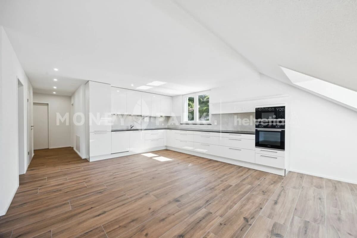 Moderne 5.5-Zimmer-Maisonettewohnung - sonnig, ruhig und familienfreundlich