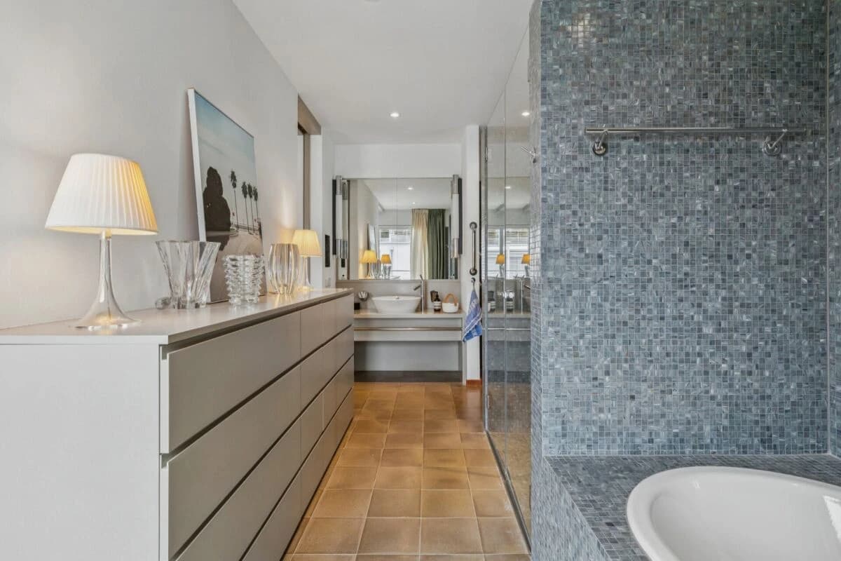 Grosszügige 3.5-Zimmer-Attikawohnung in Zumikon!