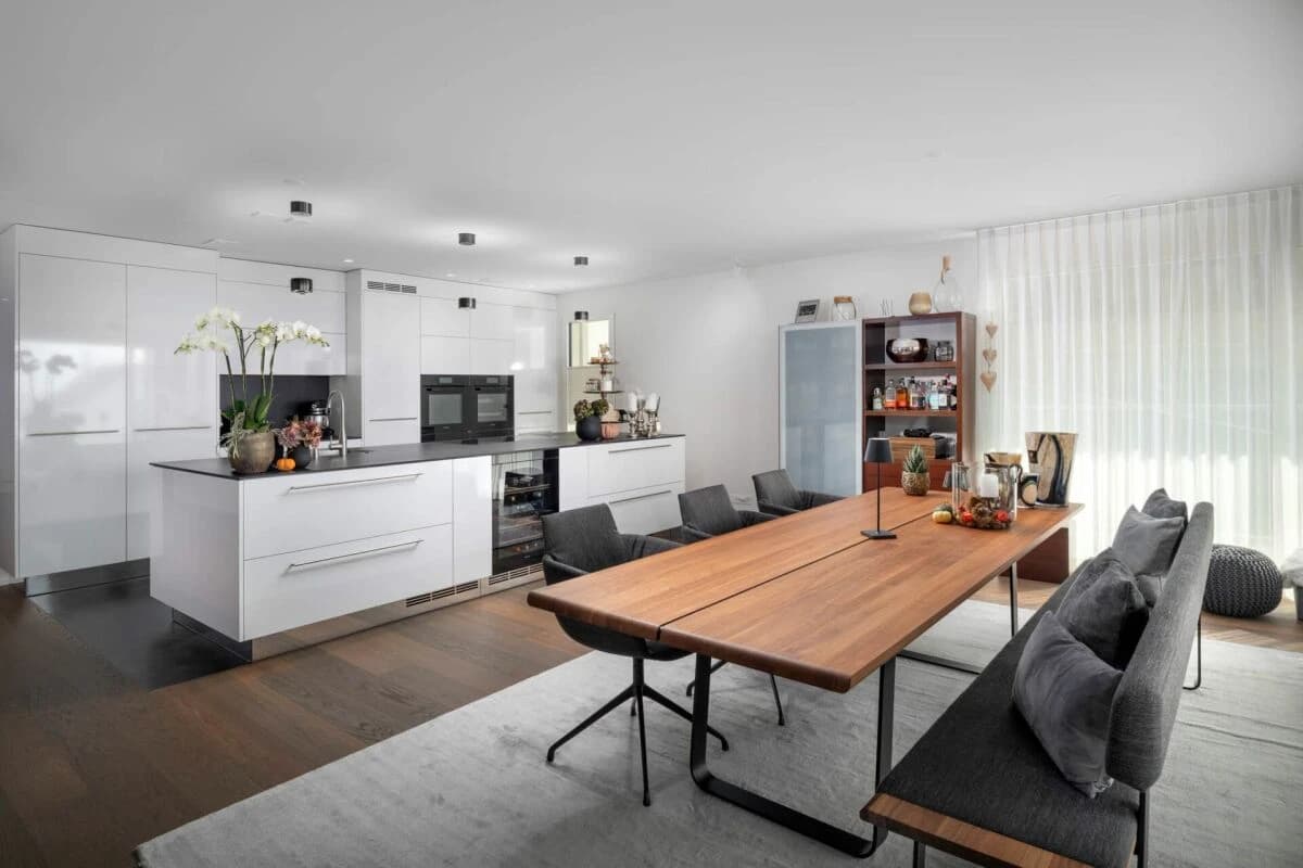 Raum für hohe Ansprüche: Terrassenwohnung im Leisihalden-Quartier