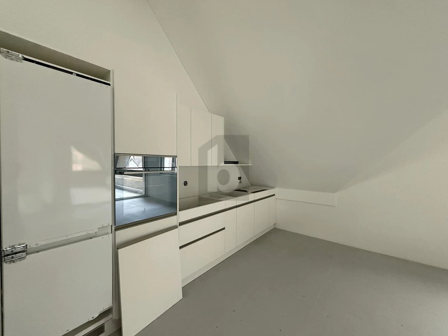 EXKLUSIV MIT GROSSER DACHTERRASSE