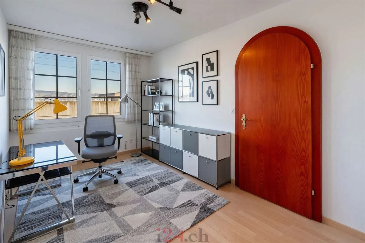 Attraktives 5.5-Zi.-Reiheneinfamilienhaus mit Seesicht im steuergünstigem Freienbach