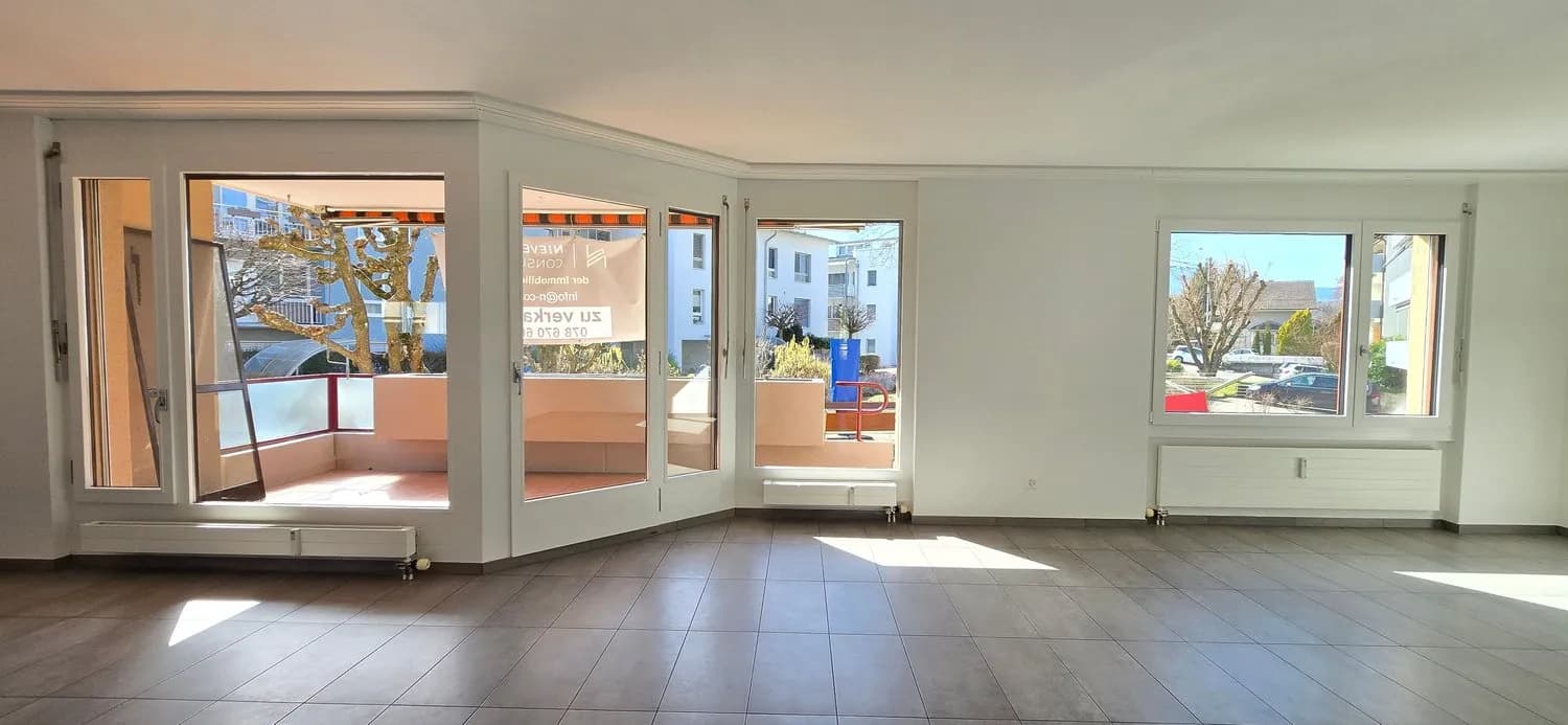 Frisch renovierte 4.5 Zi.-Wohnung direkt neben Kindergarten- & Grundschule