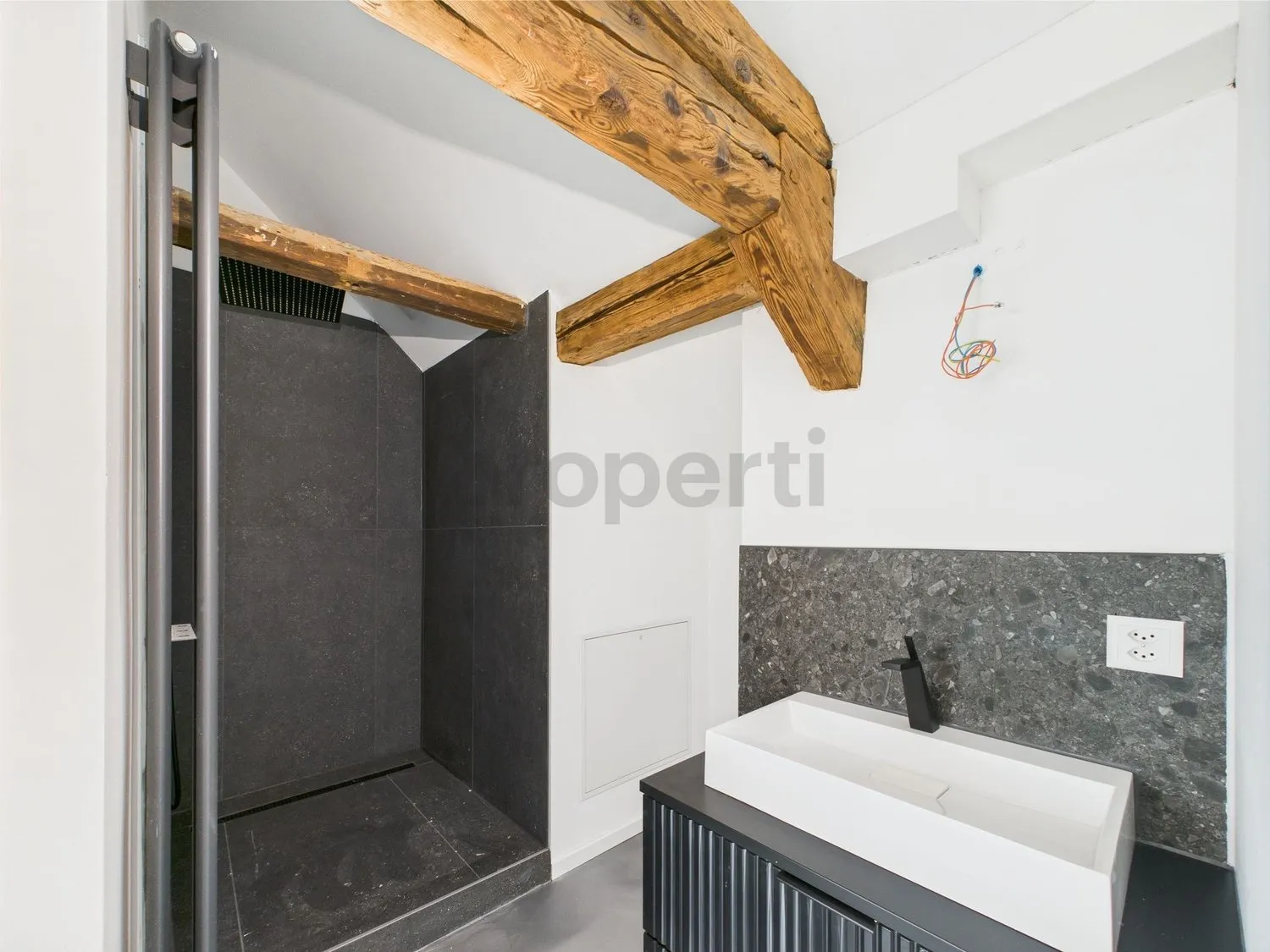 Modernes Loft mit Charme und Aussicht  Wohnen über den Dächern von Lichtensteig
