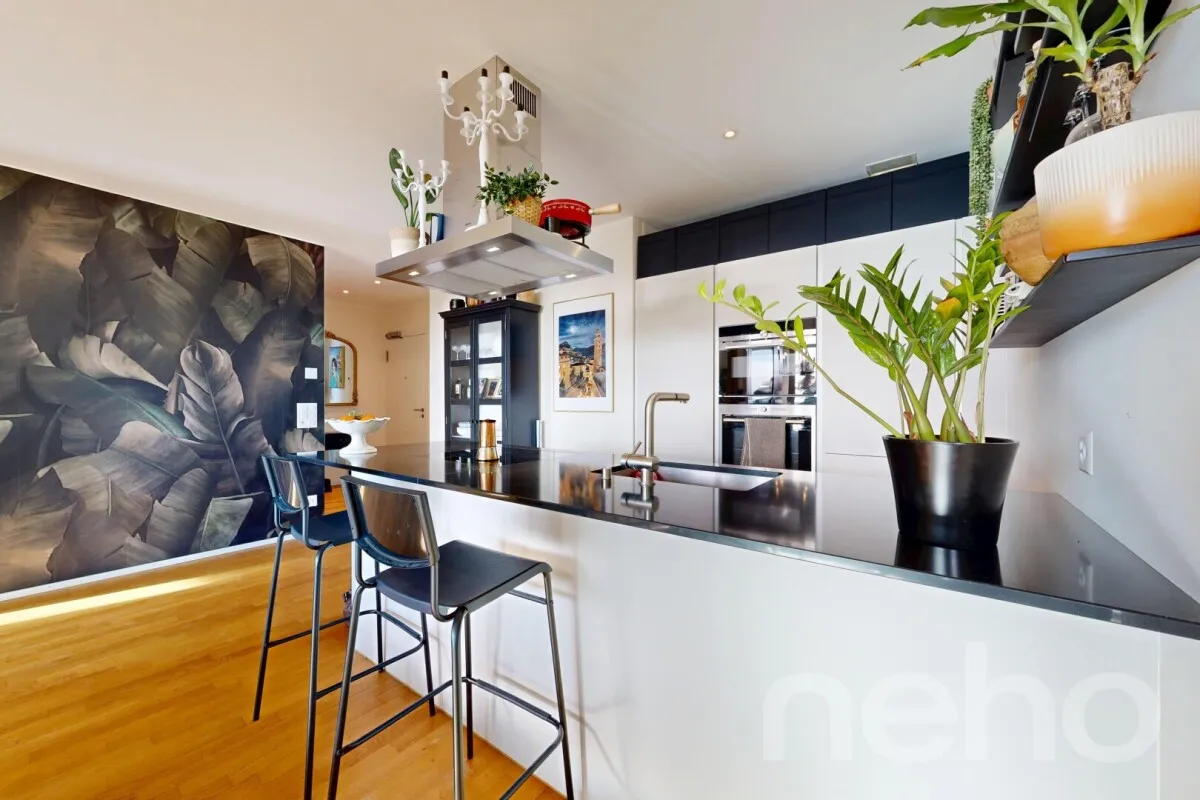 Moderne 2.5-Zimmer-Wohnung mit Skyline Flair