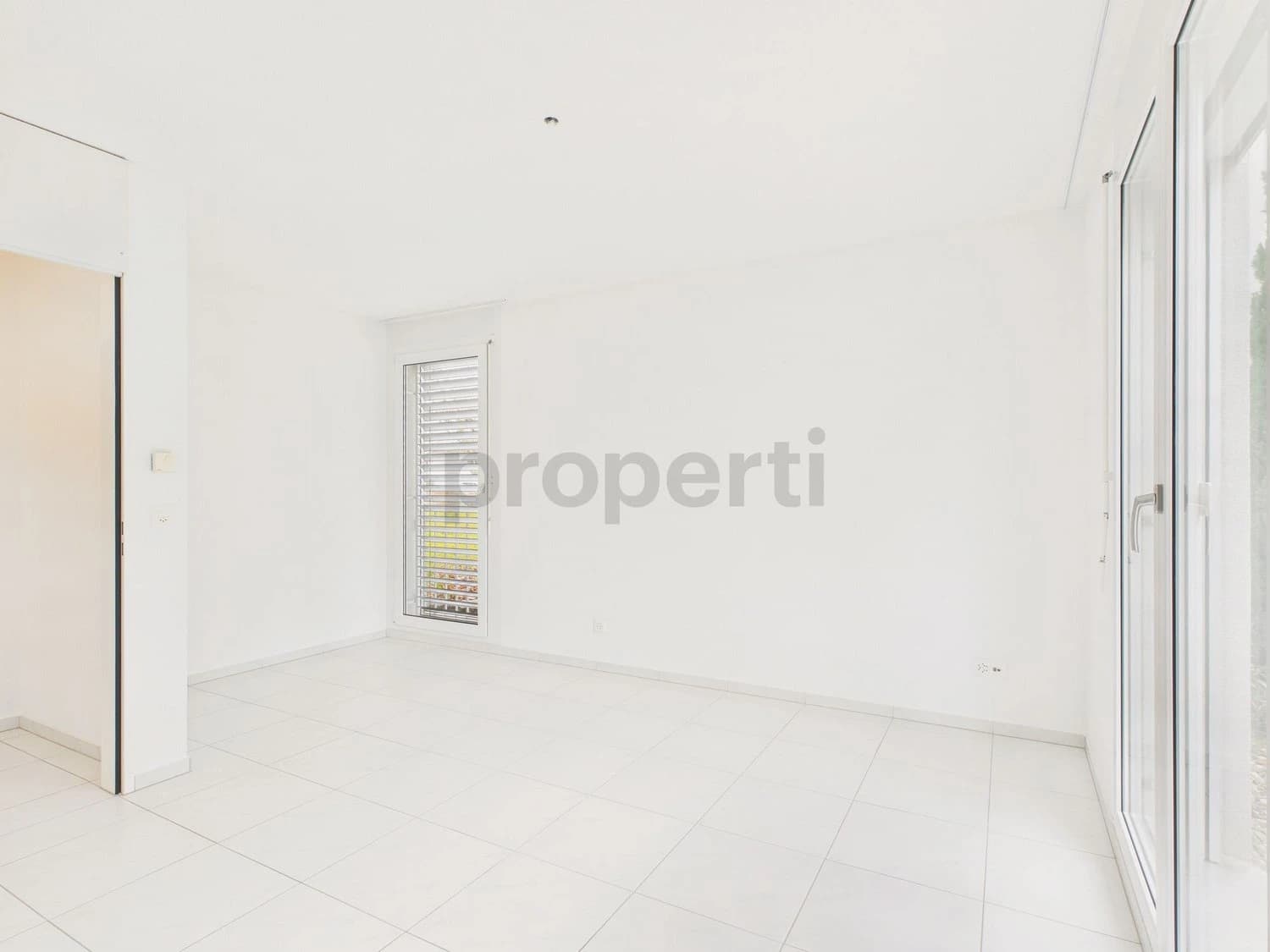 Grosszügige 4.5-Zimmer-Wohnung mit Terrasse in Aarburg