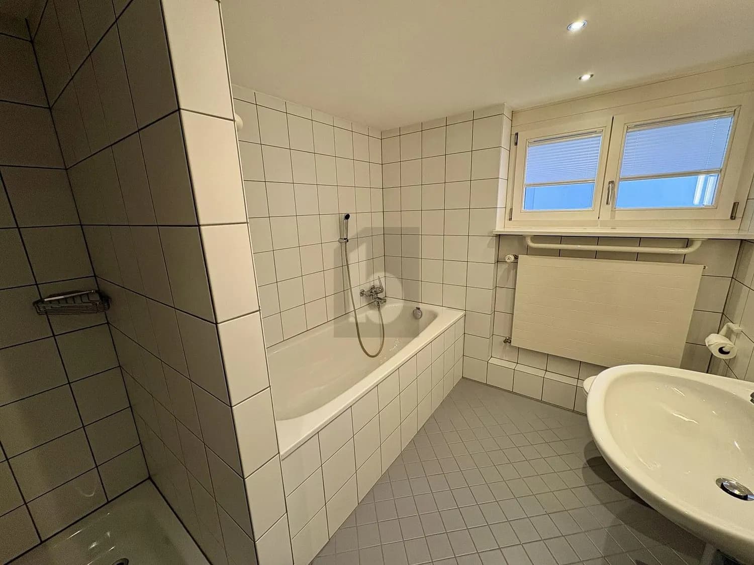 ZENTRAL, RUHIG UND FRISCH RENOVIERT