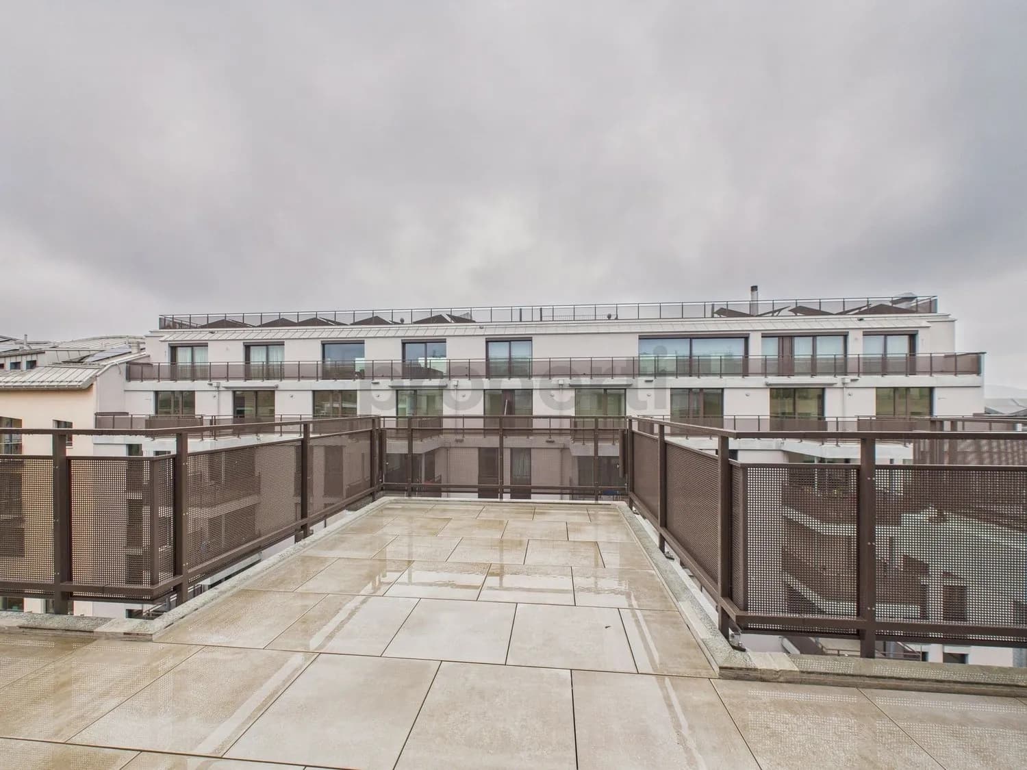 Moderne 3.5-Zimmer-Wohnung mit Balkon, Basel