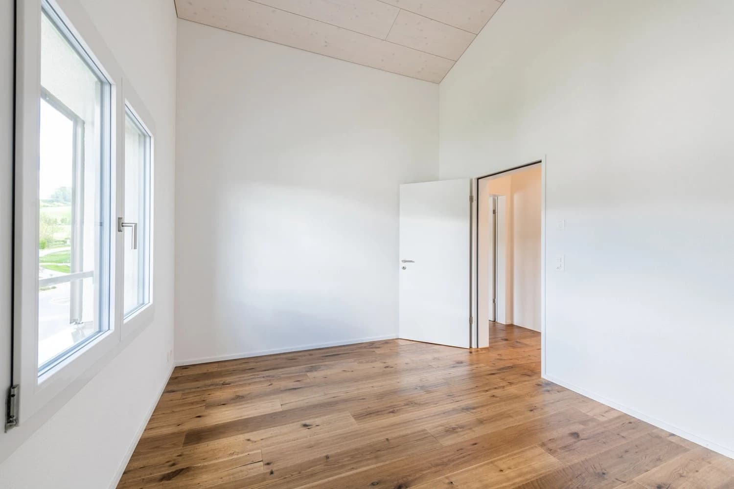 Attika-Highlight mit 100 m² Sonnenterrasse