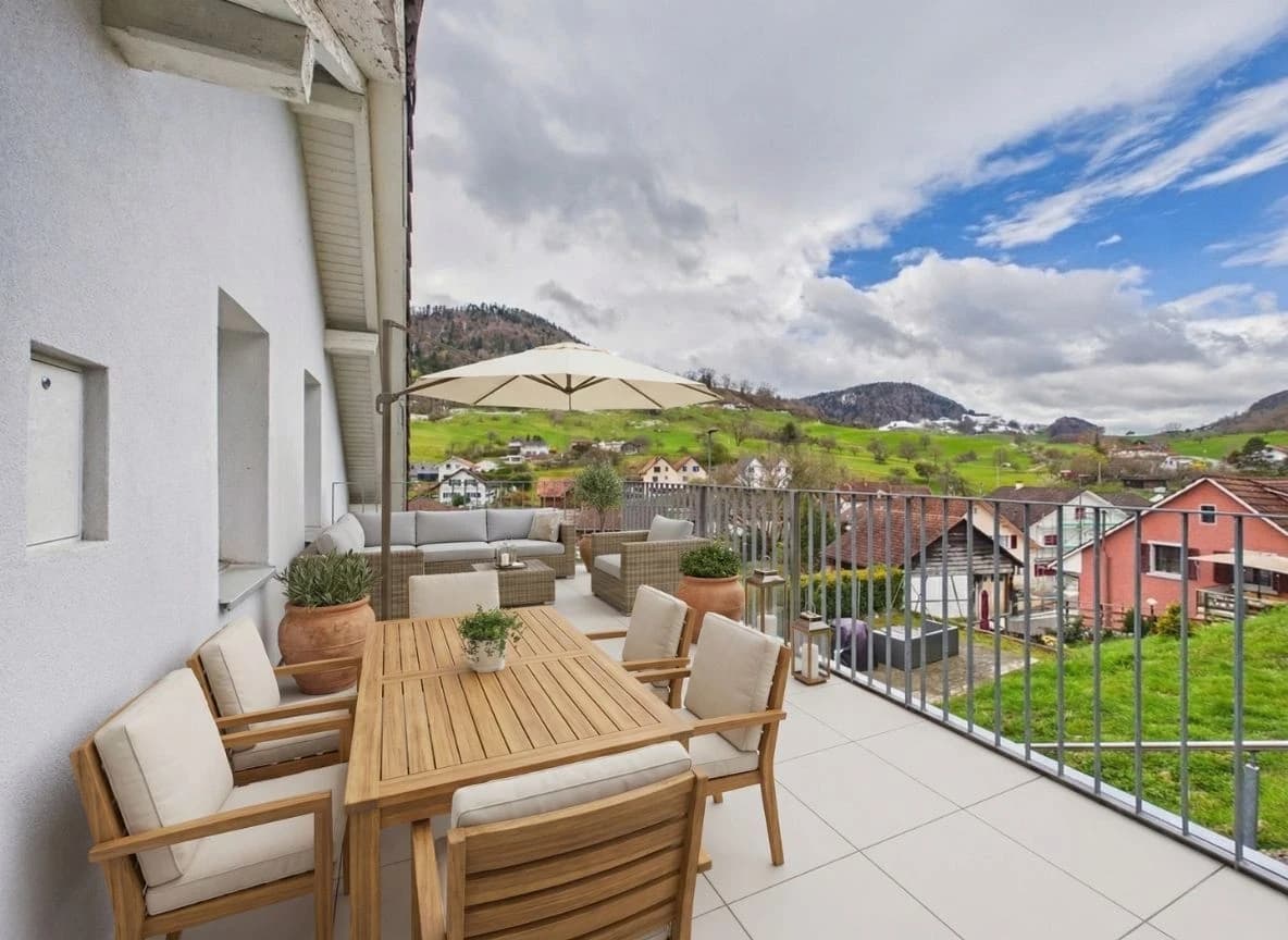 Neu renovierte 5.5-Zimmer-Wohnung mit modernem Wohnkomfort