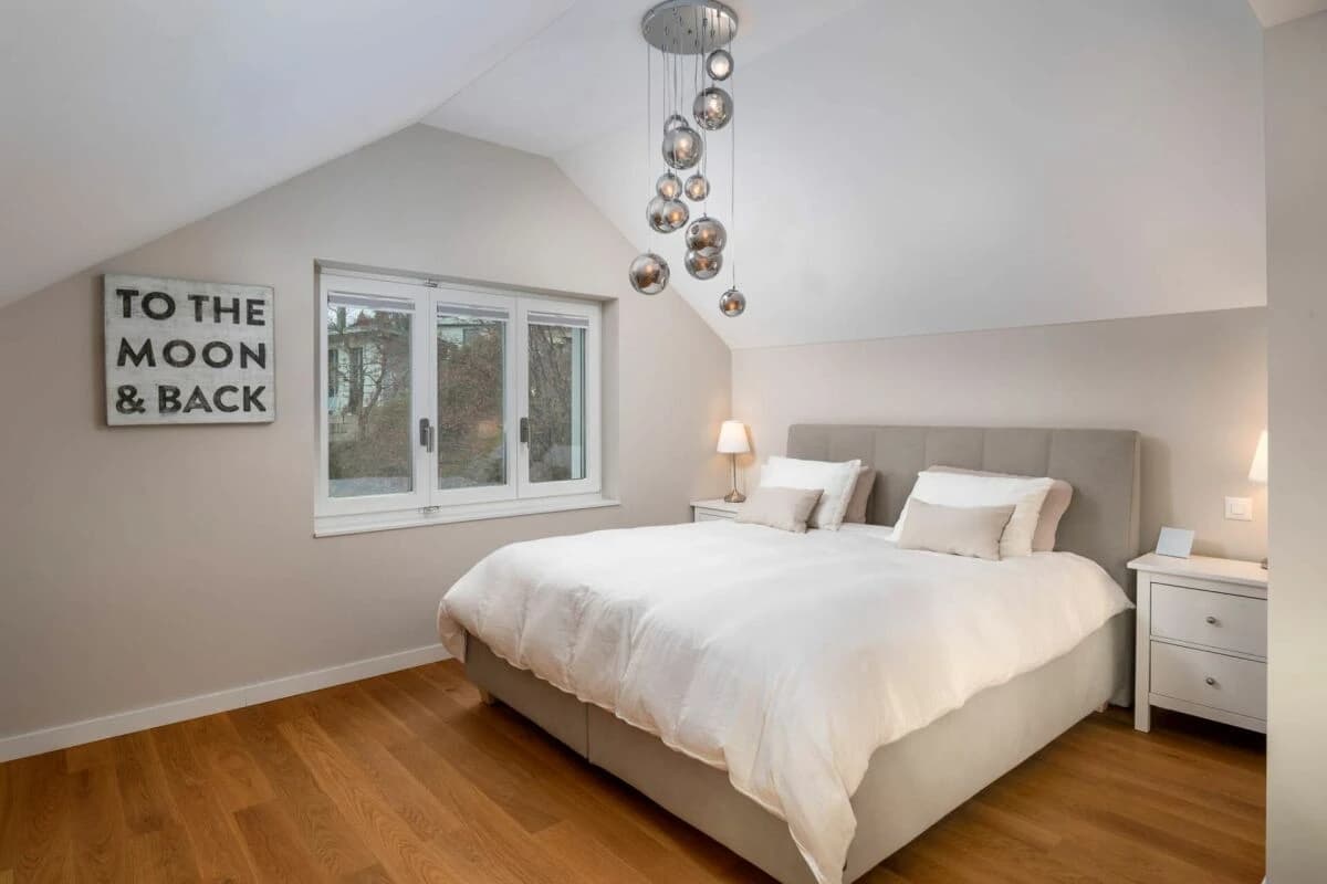 Komplett renoviert, mit Pool und traumhafter Aussicht!