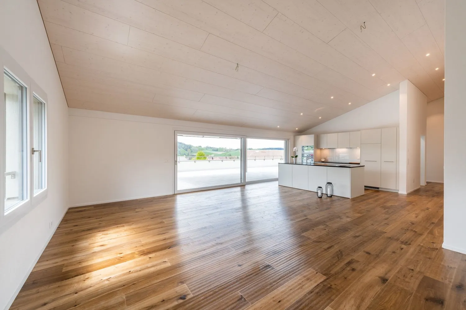 Attika-Highlight mit 100 m² Sonnenterrasse