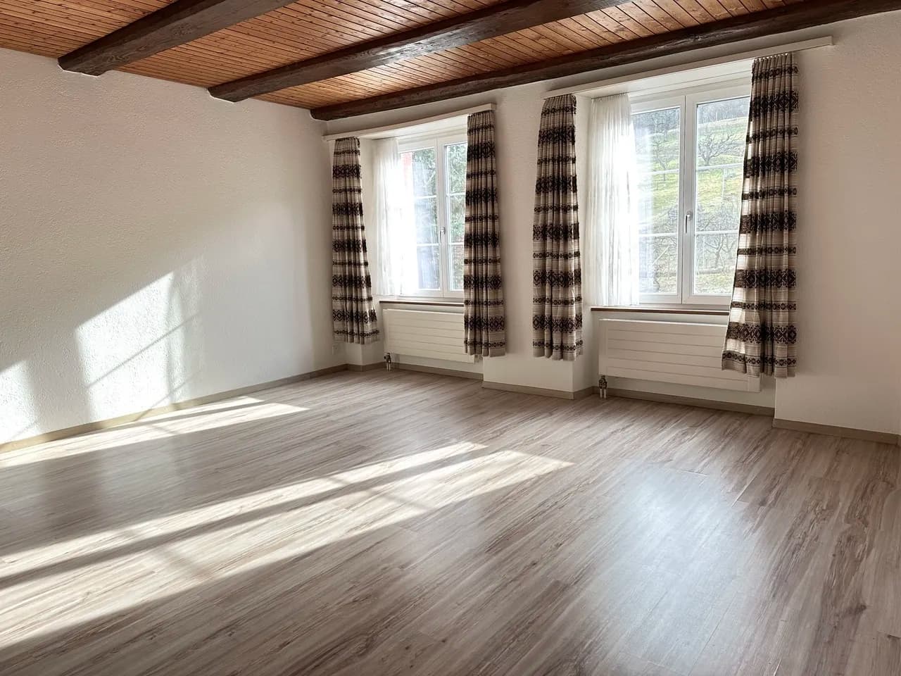 tolle, heimelige 3.5 Zimmer EG Wohnung