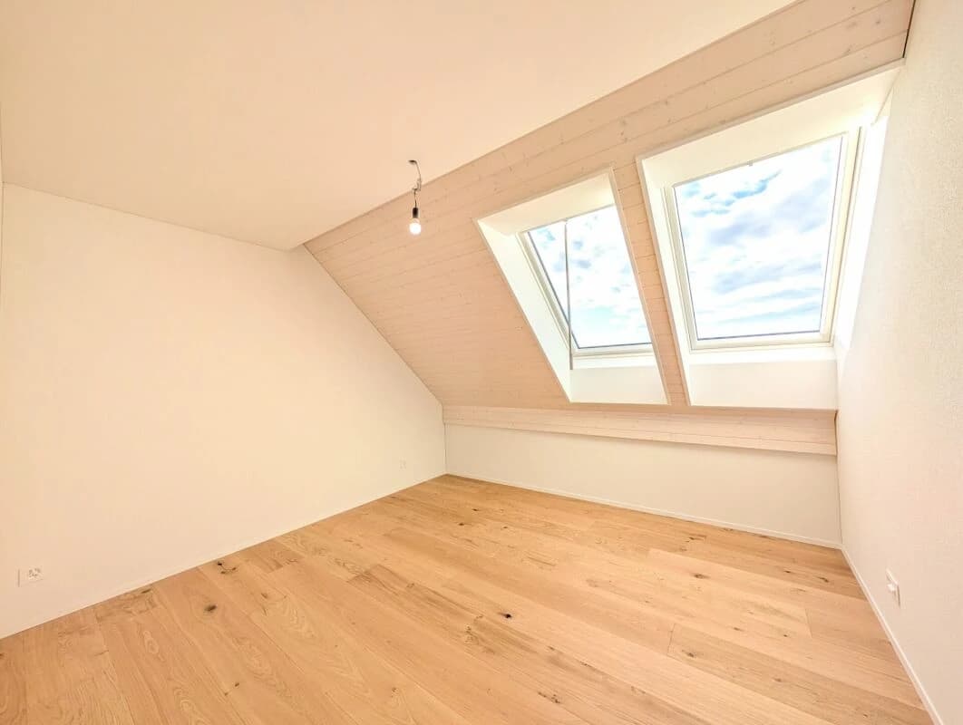 Unverbaubare Sicht in die Landwirtschaftszone und den Uetliberg garantiert!