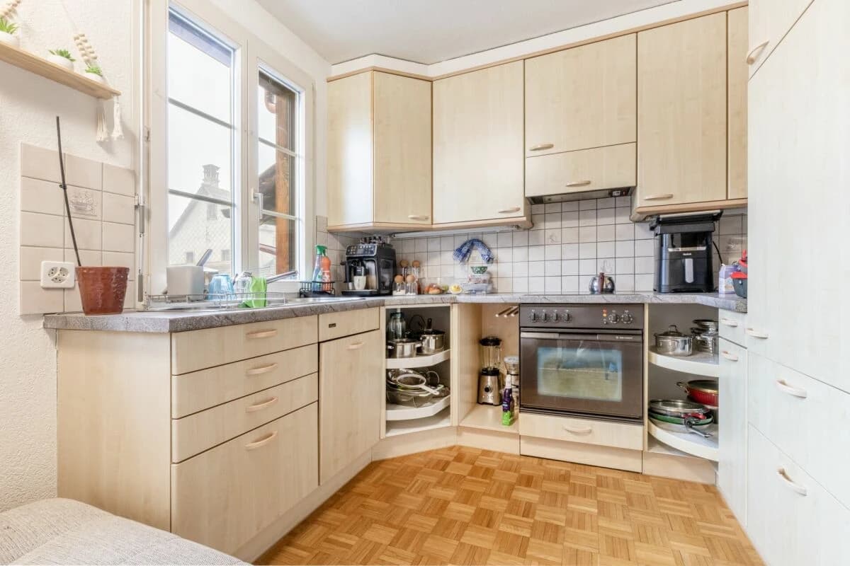 Potenzialreiches Bauernhaus mit drei Wohneinheiten und Scheune