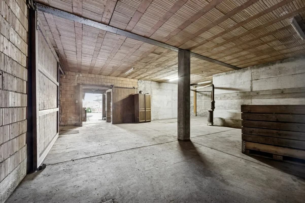 Bauernhaus mit Wohnraum, Ökonomieteil und Entwicklungspotenzial