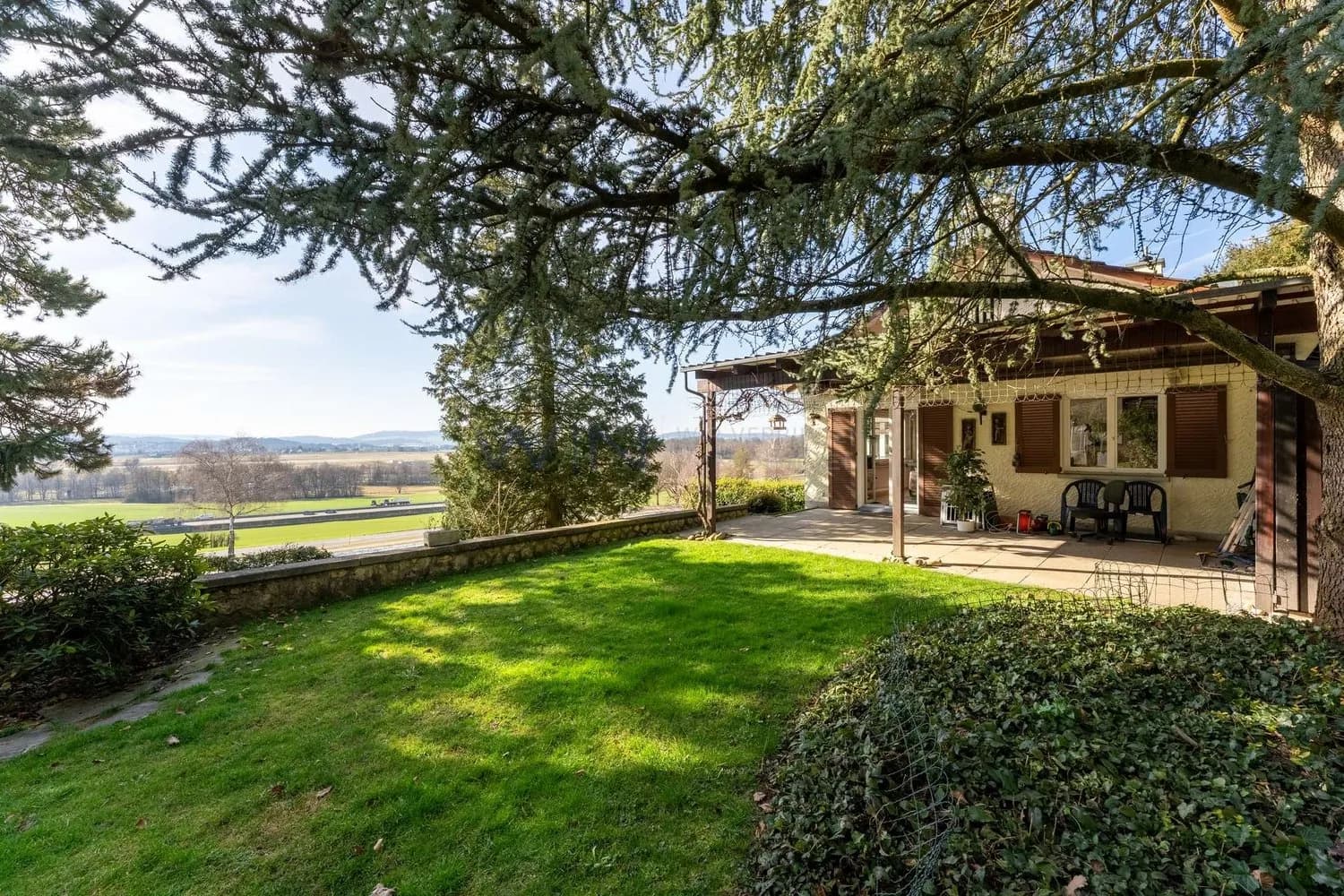 Raumwunder mit Gartenidylle & Einliegerwohnung