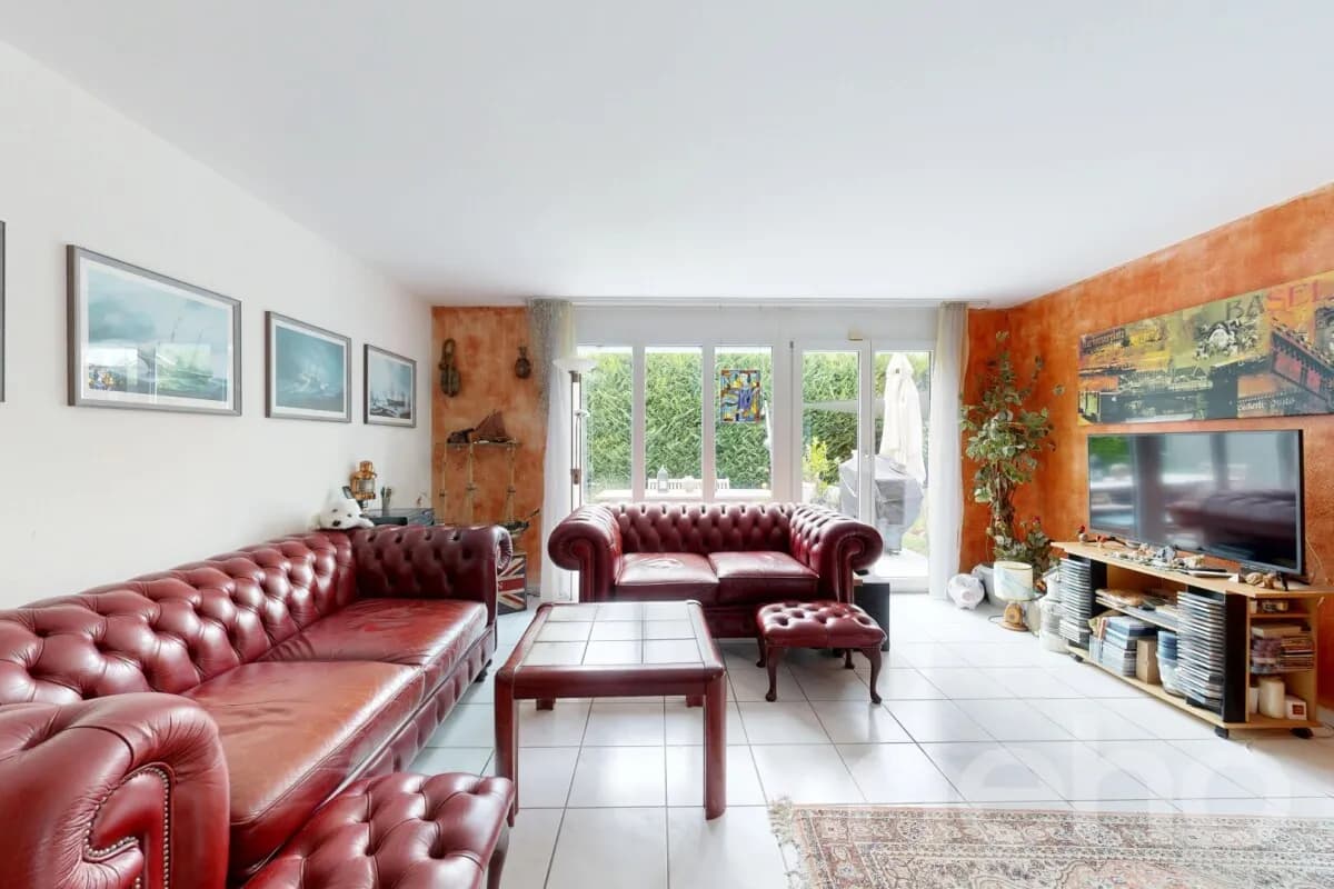 Gepflegtes 5-Zimmer Doppeleinfamilienhaus an familienfreundlicher Lage