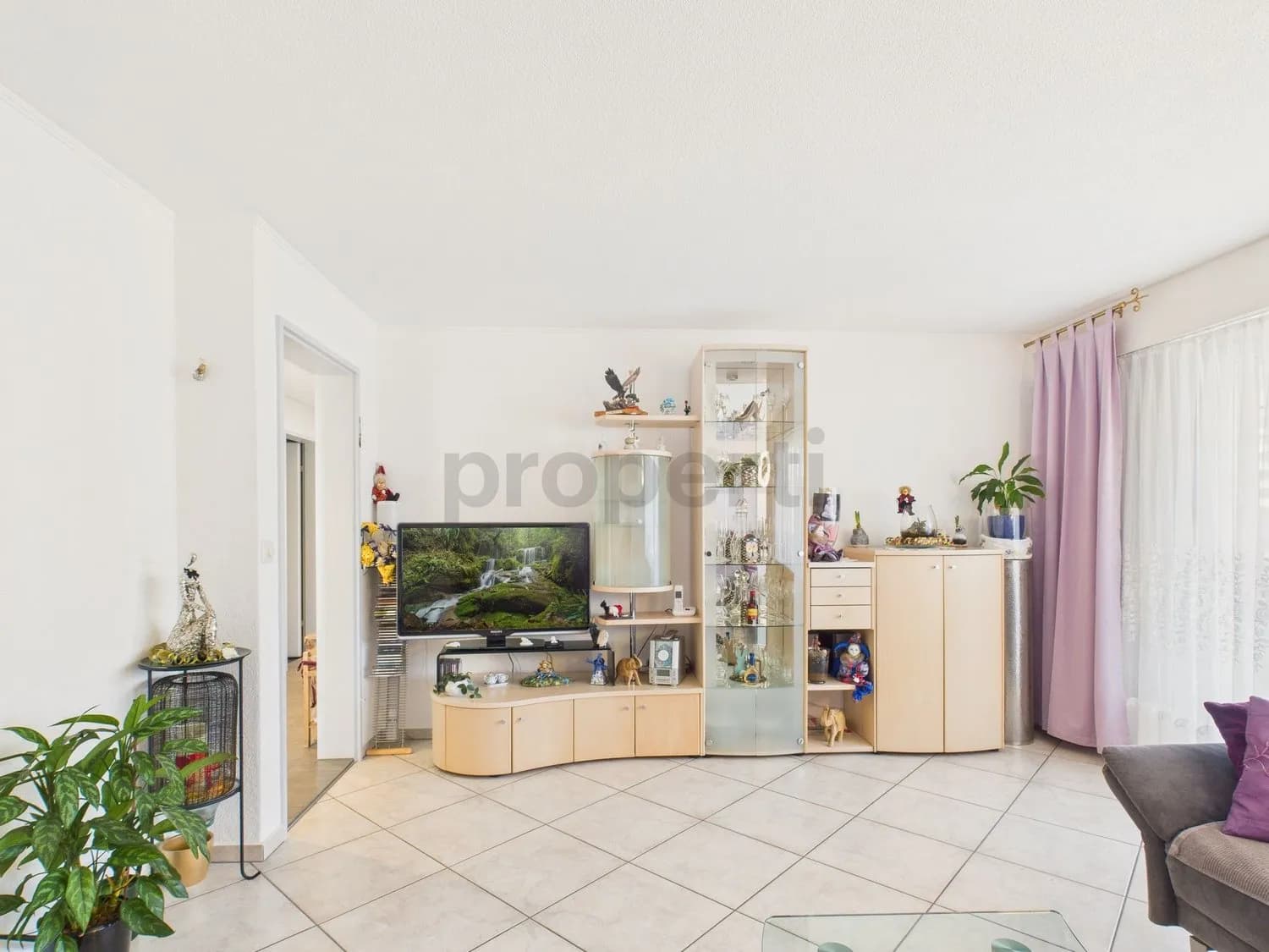 Sonnige 4.5-Zimmer-Wohnung an zentraler Lage in Schwyz mit Mythenblick