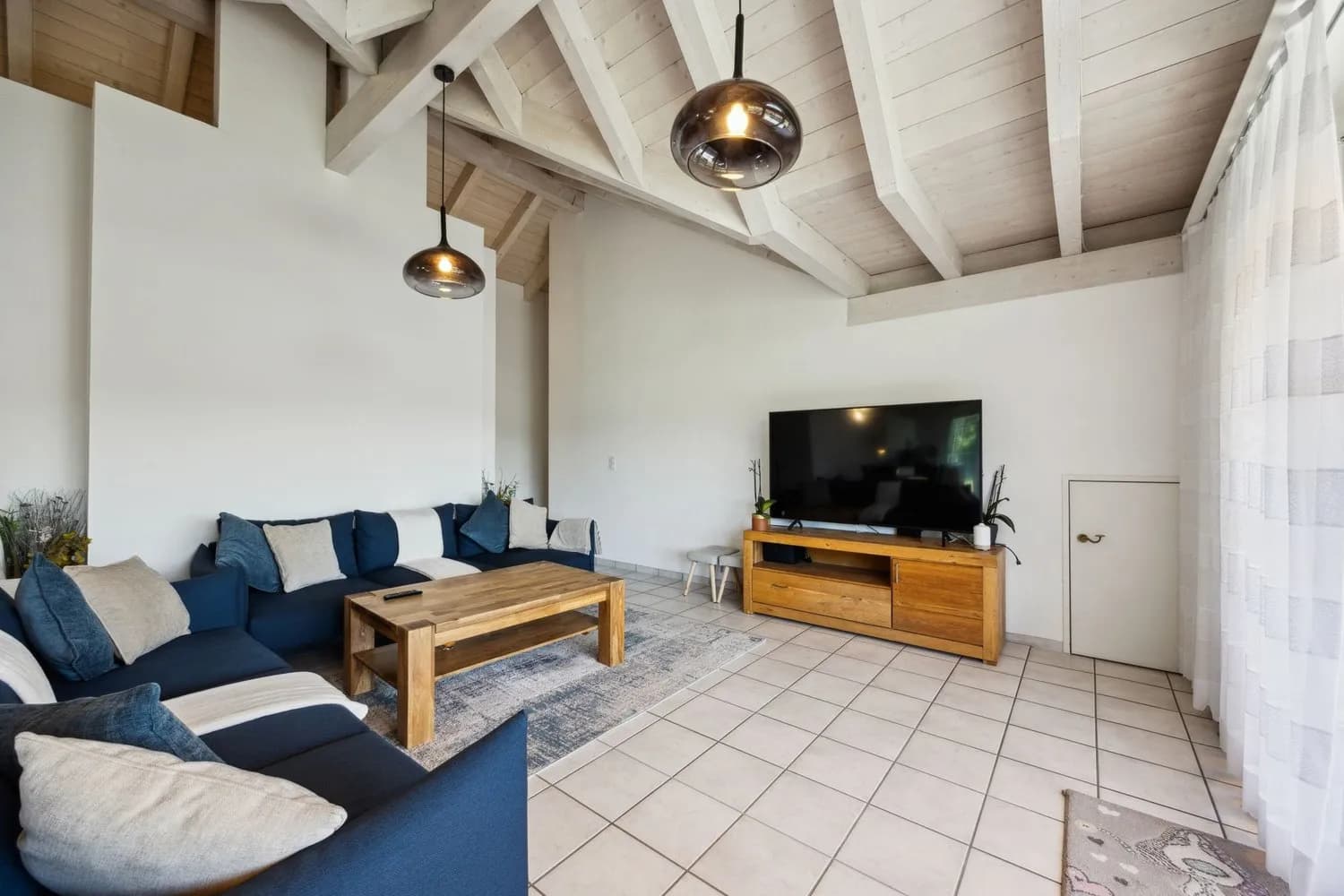 4.5-Zi.-Dachwohnung mit 12 m² Terrasse in Lotzwil