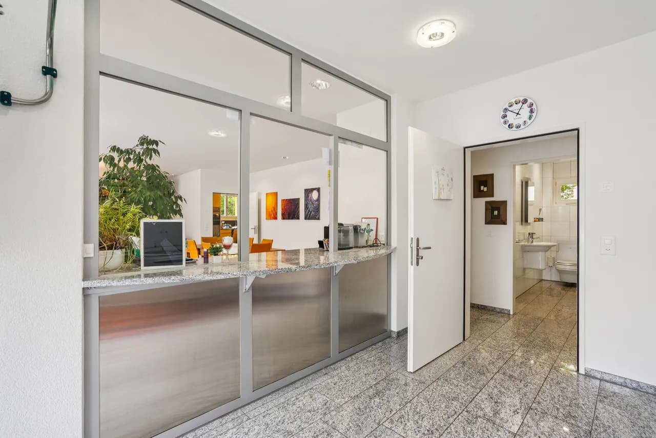 ALL IN ONE - WOHNEN UND/ODER ARBEITEN AN TOPP LAGE