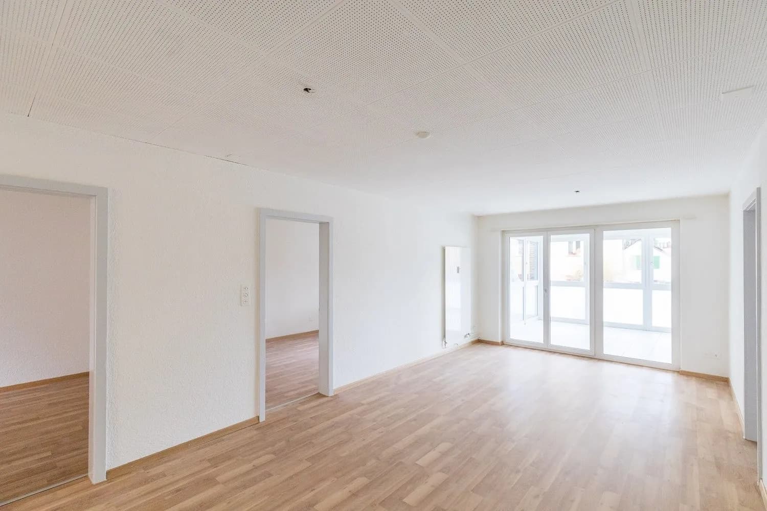 Grosszügige, helle Wohnung inkl. Wintergarten