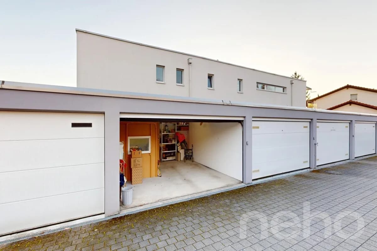 Moderne 4.5 Zimmer Terrassenwohnung mit traumhafter Aussicht