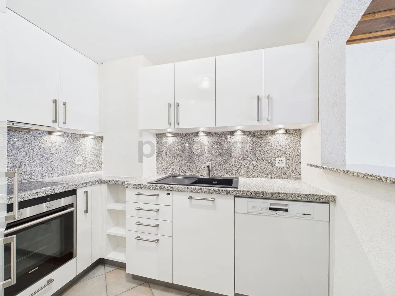 4-Zimmer-Wohnung im historischen Totengässlein  mitten in der Basler Altstadt