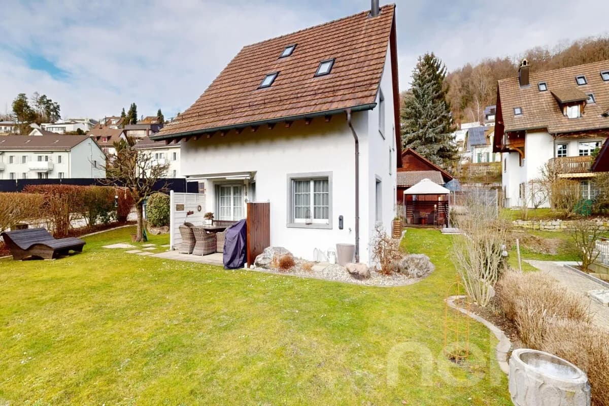 Einfamilienhaus mit Garten in Niederwenigen, nähe Zürich