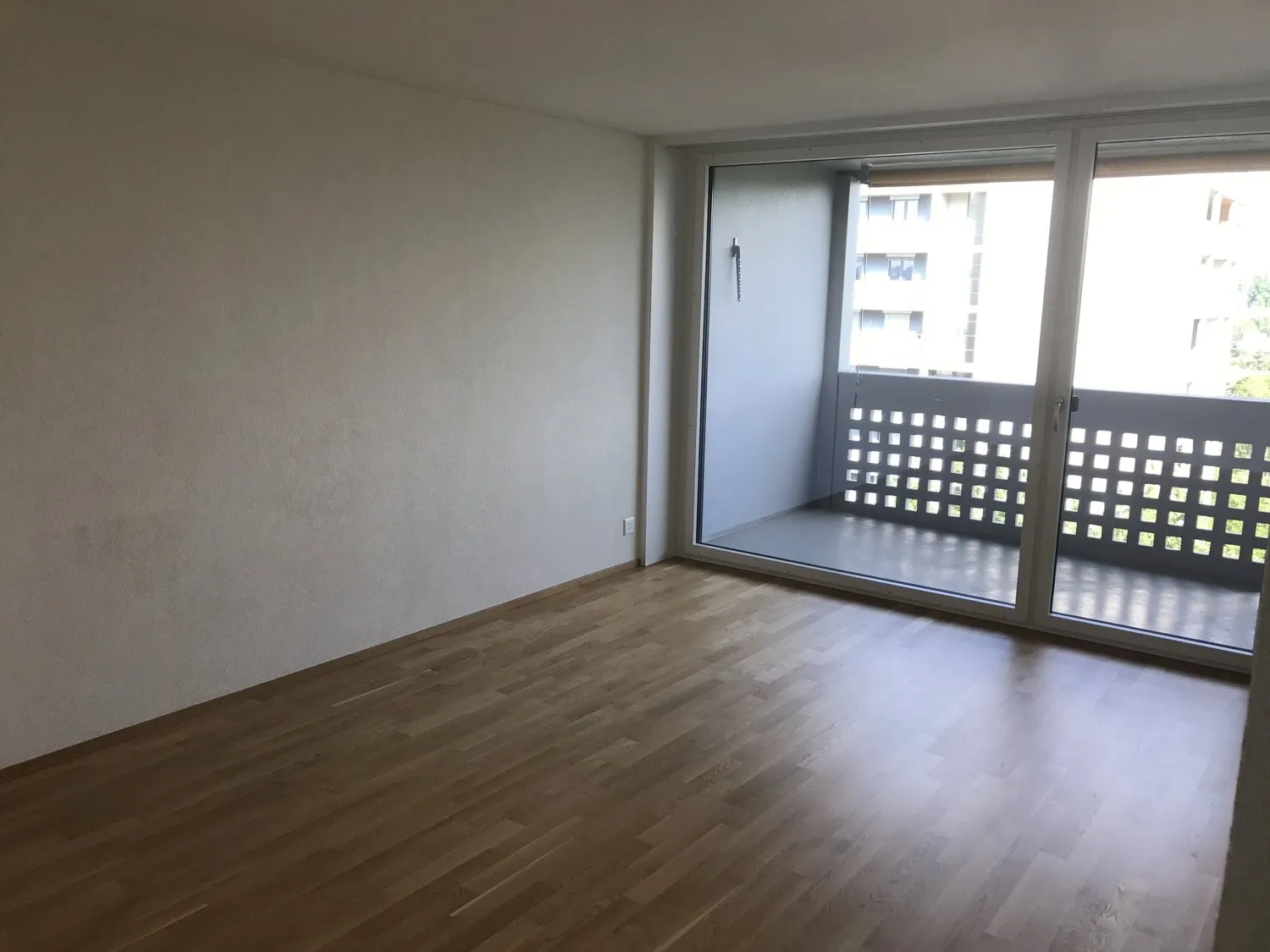 3.5-Zimmer-Wohnung im 4.OG (mit Lift)