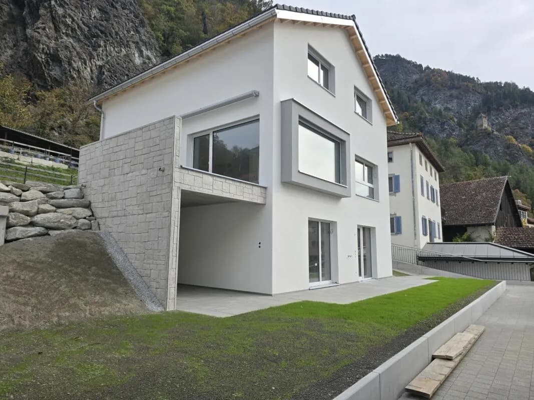 Attraktives 4.5-Zimmer-Einfamilienhaus mit sonniger Terrasse und Studio in Rothenbrunnen