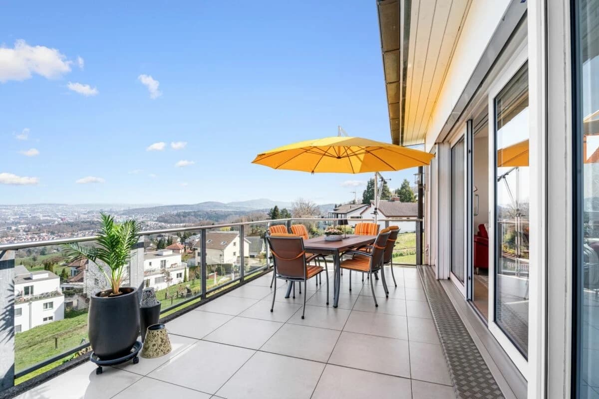 Neuwertiges 5.5-Zimmer-Doppel-Einfamilienhaus an Toplage