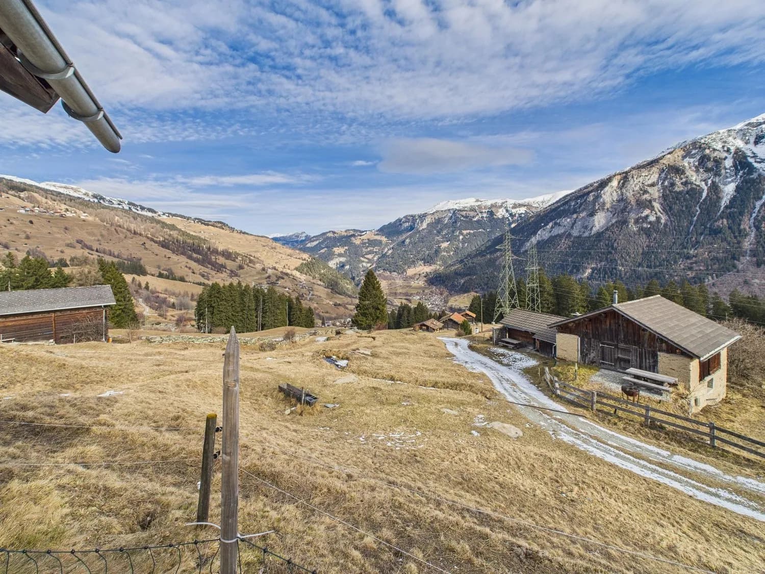 Maiensäss an ruhiger, idyllischer Lage mit Aussicht