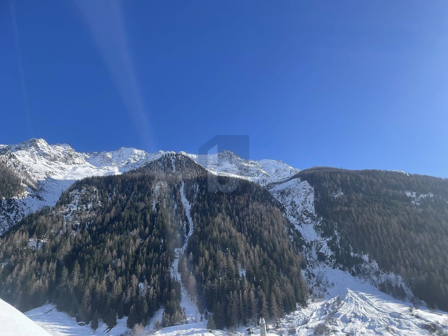 TRAUMHAFTE AUSSICHT IN ALPINER LAGE