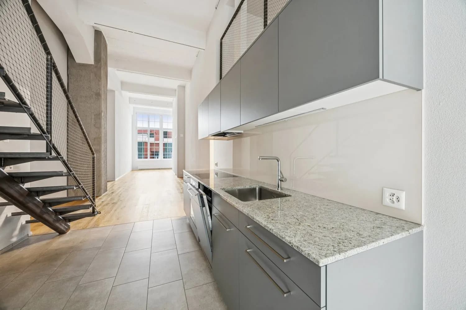 Moderne 2.5-Zimmer-Neubauwohnung direkt am Bahnhof