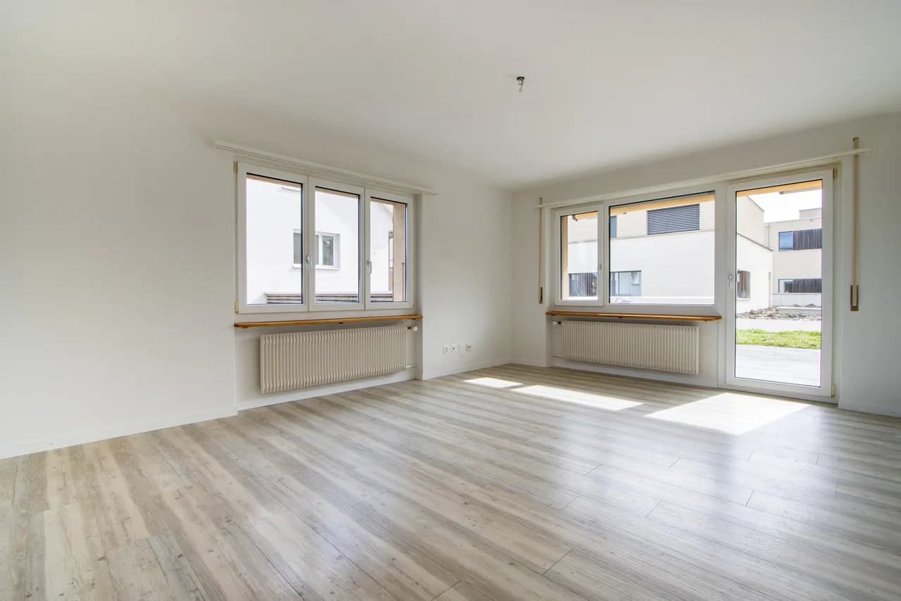 Schöne Erdgeschosswohnung mit grosser Terrasse