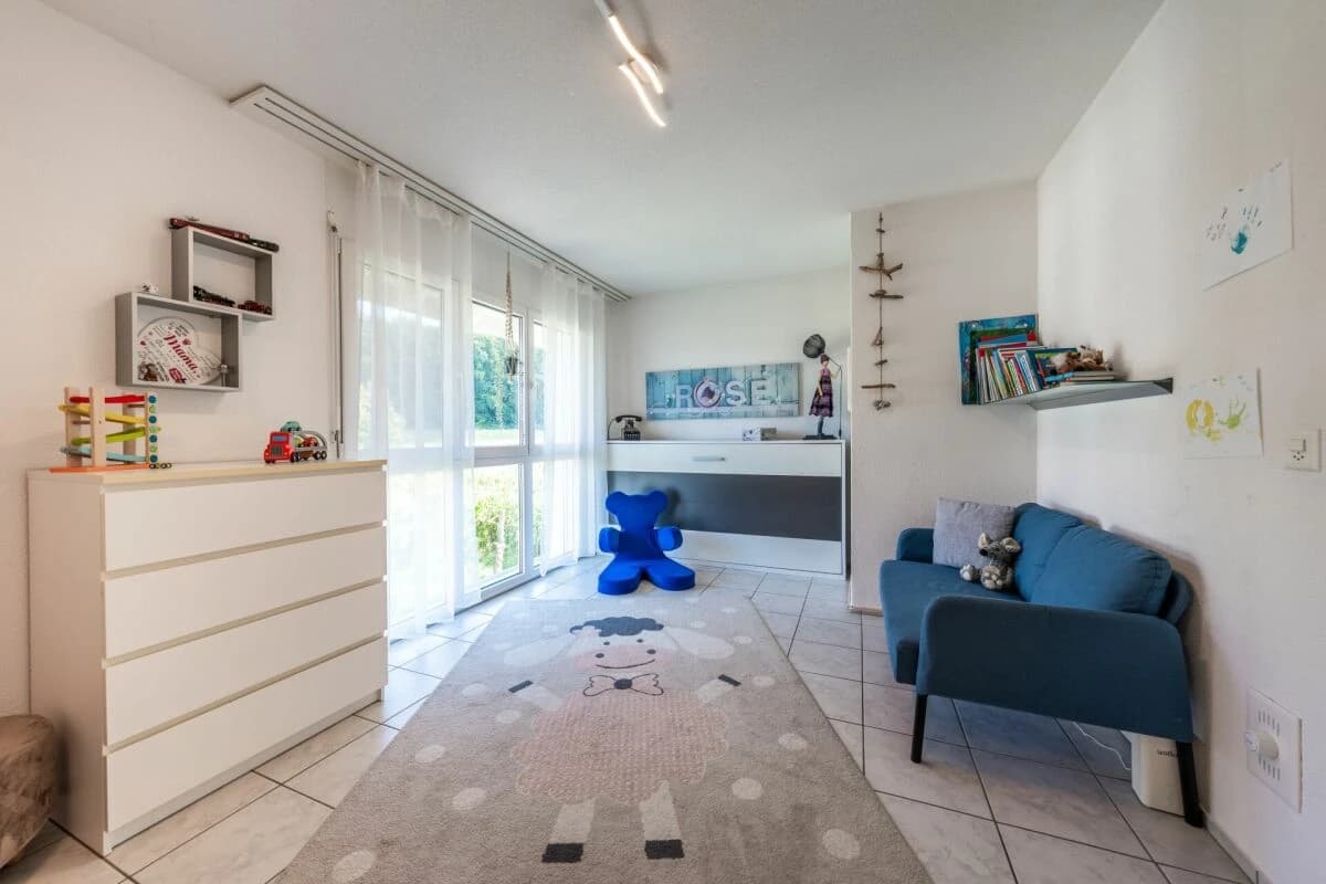 Traumhaft schöne & renovierte Doppelhaushälfte am Waldrand bei Schönbühl zu verkaufen